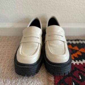 Alohas Loafers - Mask Warm White - sz 38 - run big!